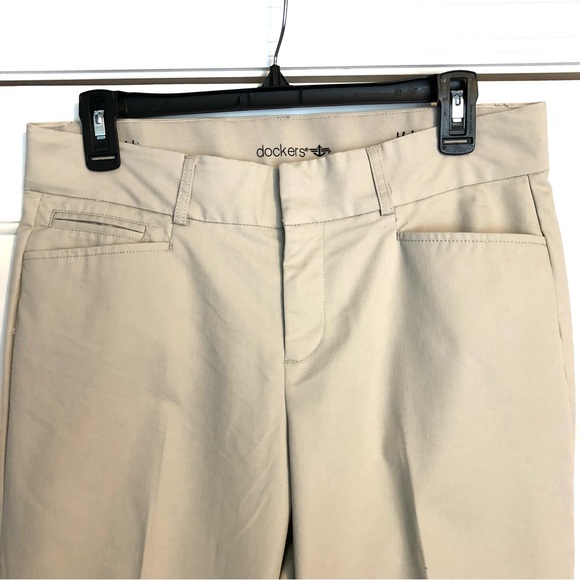Women's Dockers Wide Straight Leg Pants Light Tan Khakis Sz 8 Long, Inseam = 34” - Picture 2 of 14